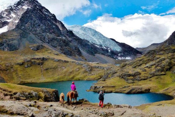 7 Lakes of Ausangate trek in the Peruvian Andes
