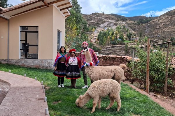 Cultural travel moments in Peru